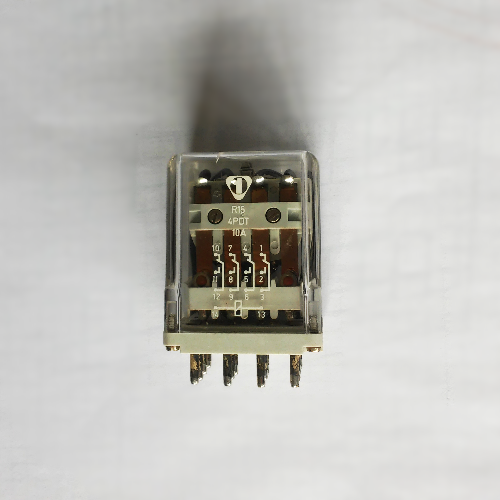 Przekaźnik elektromagnetyczny R15 4PDT.jpg