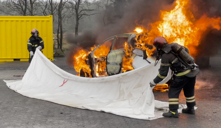 EV-car-on-fire.png