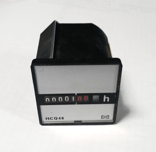 Licznik godzin pracy DEIF HCQ48, 380VAC, 50Hz.jpg