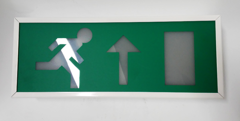 Znak ewakuacyjny Wyjście do góry FAMOR OB4195-08 745 E06.jpg