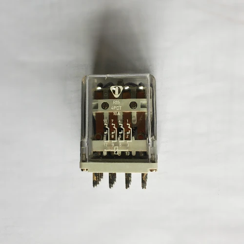 Przekaźnik elektromagnetyczny R15 4PDT.jpg