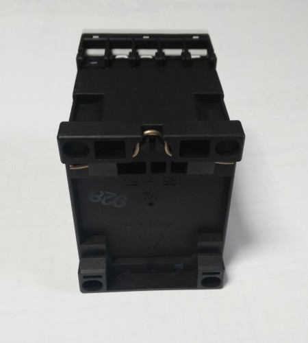 Stycznik SIEMENS 3RT1016-1AD01 (2).jpg