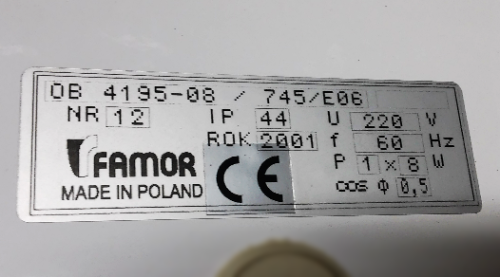 Znak ewakuacyjny Wyjście do góry FAMOR OB4195-08 745 E06 (2).jpg