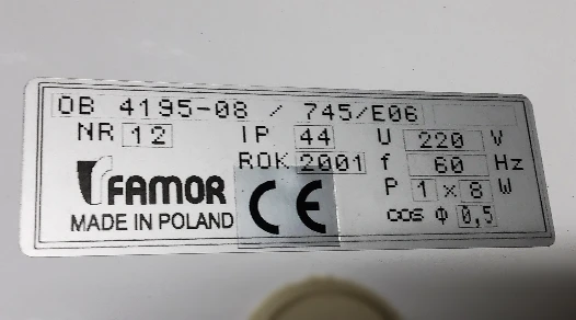 Znak ewakuacyjny Wyjście do góry FAMOR OB4195-08 745 E06 (2).jpg